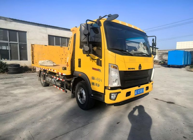 輕型載貨專項作業(yè)車